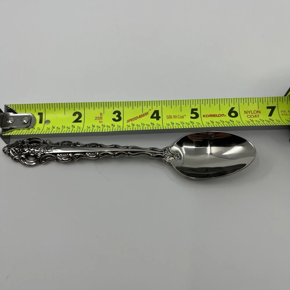 Oneida DA VINCI Stainless Heirloom Cube Marked Silverware Spoon 6.25